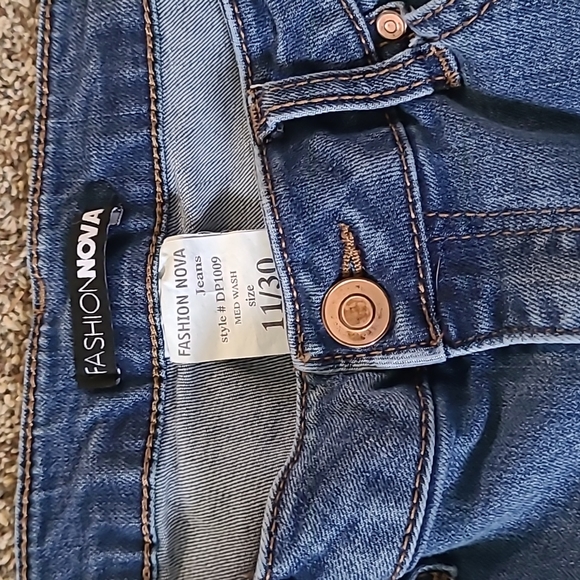 Fashion Nova Jeans 11/30 - Picture 2 of 4
